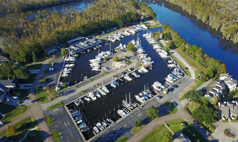 1st image of 971 Marina Blvd #B