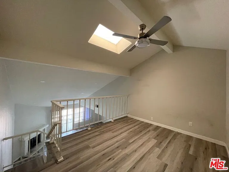 923 Lotus Cir — Photo 27