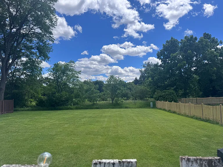 926 Burgess Cir — Photo 27