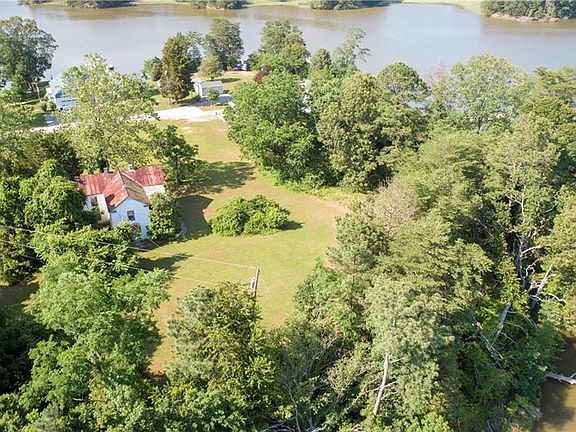 4th image of 182 Fork Creek Ln