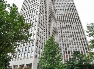 2626 N Lakeview Ave APT 3609, Chicago, IL 60614