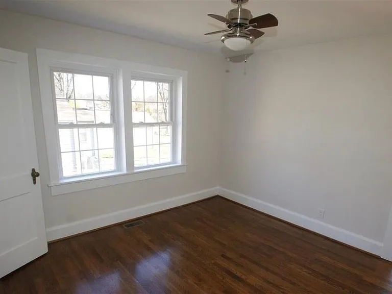 121 Connecticut Ave — Photo 10