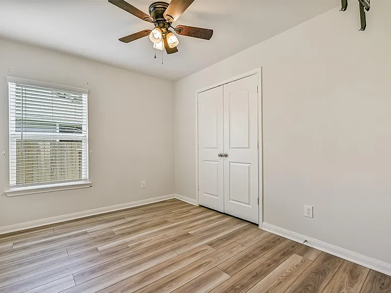 23144 Shakespeare Dr — Photo 20