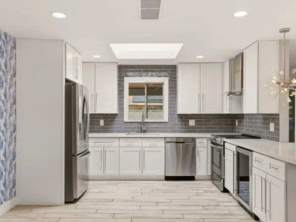 4240 E DESERT CACTUS Street, Phoenix, AZ 85032