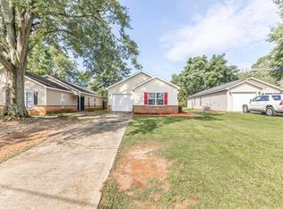 320 Orchard Way, Warner Robins, GA 31088