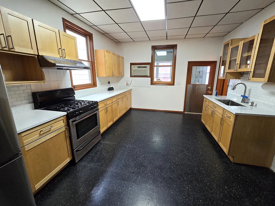 2726 S Princeton Ave #2