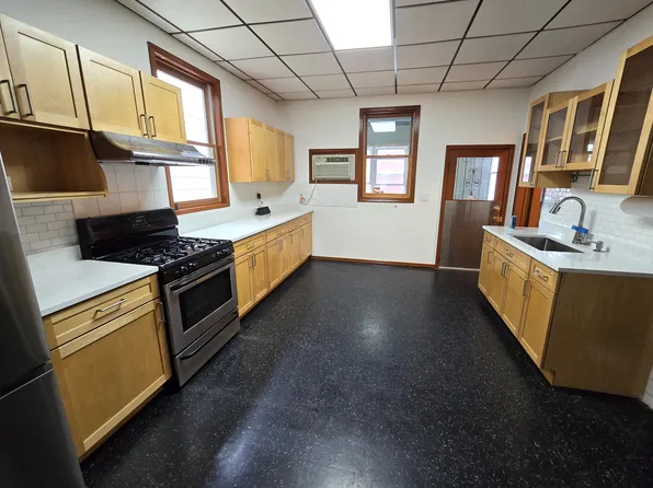 2726 S Princeton Ave Floor 2, Chicago, IL 60616