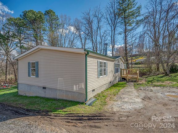 3rd image of 36 Quincey Ln