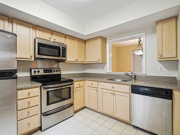 5407 Grove Ridge Way #1 — Photo 3