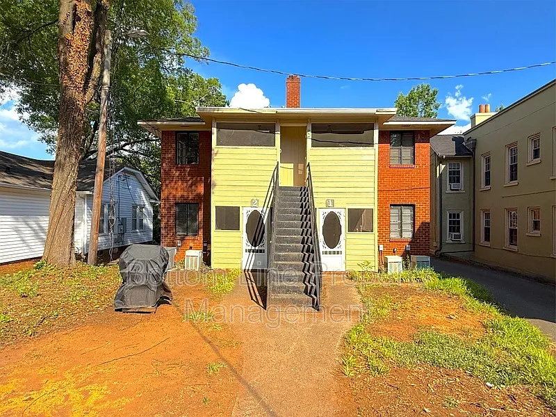 1 bed, 1.0 bath, 500 sqft, $1,295 — Photo 1