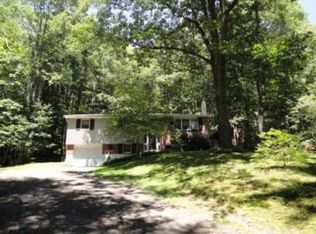 12 Faulls Ln, Harveys Lake, PA 18618