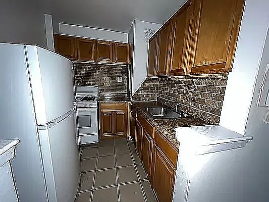 5th image of 515 Avenue I APT 4G
