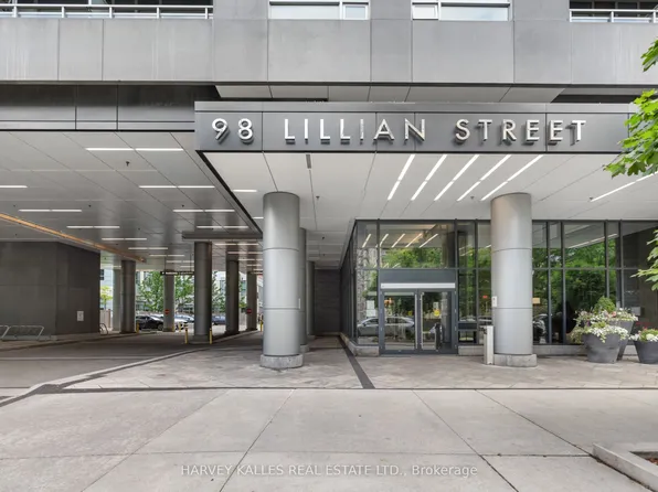 98 Lillian St #2820, Toronto, ON M4S 0A5