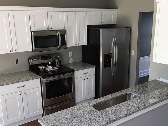 2nd image of 111 Grayhawk Way