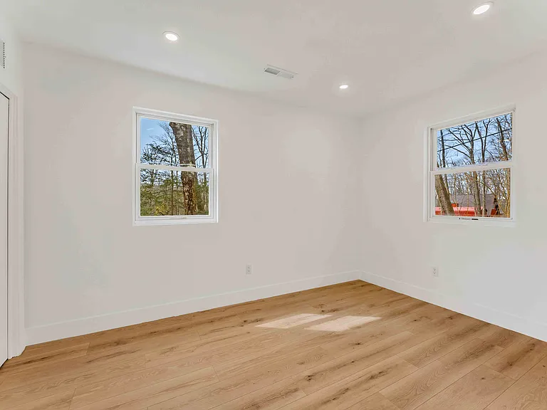 107 Juniper Dr — Photo 29
