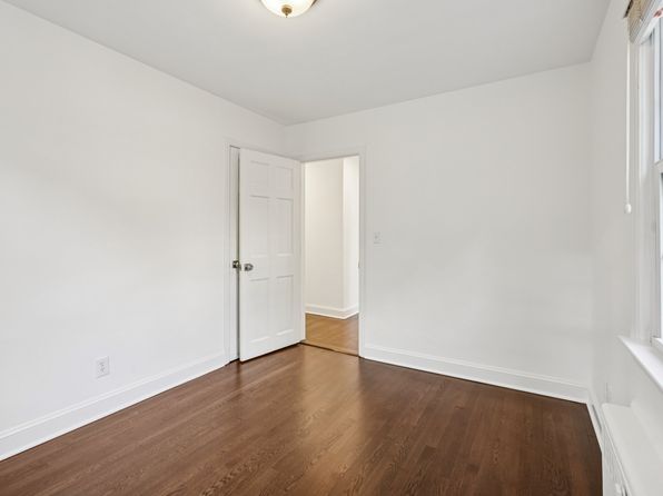 71 Tamarack Rd