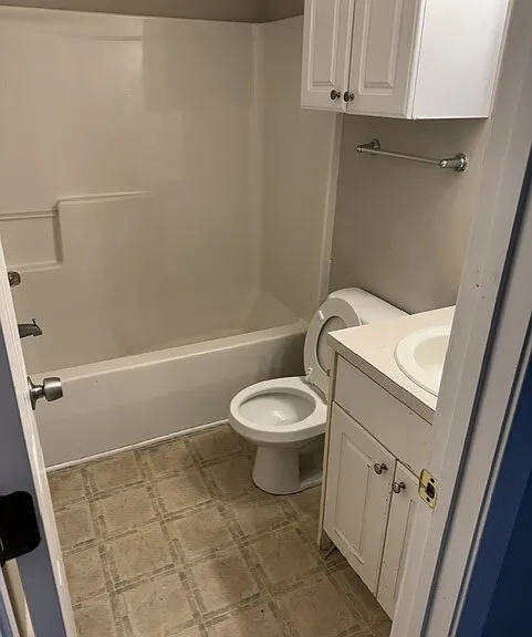 4 Donegal Ct — Photo 14
