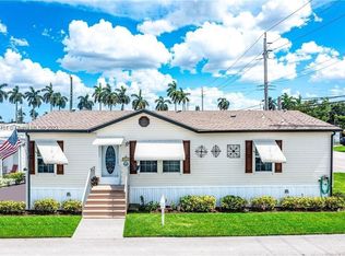 8580 SW 17th St, Davie, FL 33324