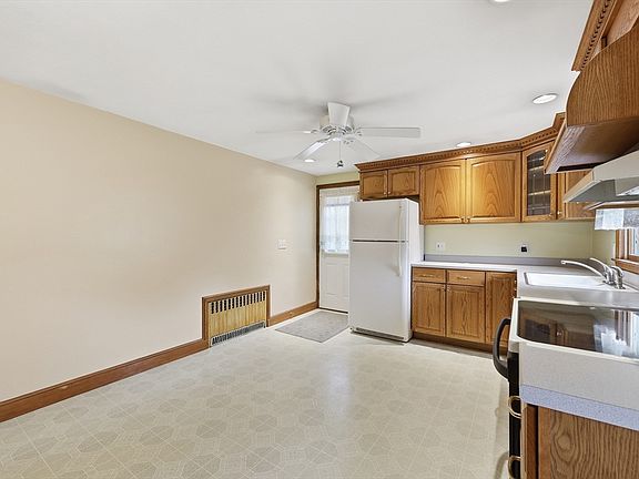 5th image of 3 Letendre Ave