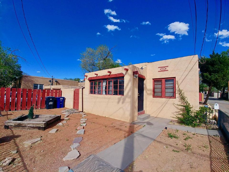 1st image of 212 Mesa St SE #Kgsnjhmjg