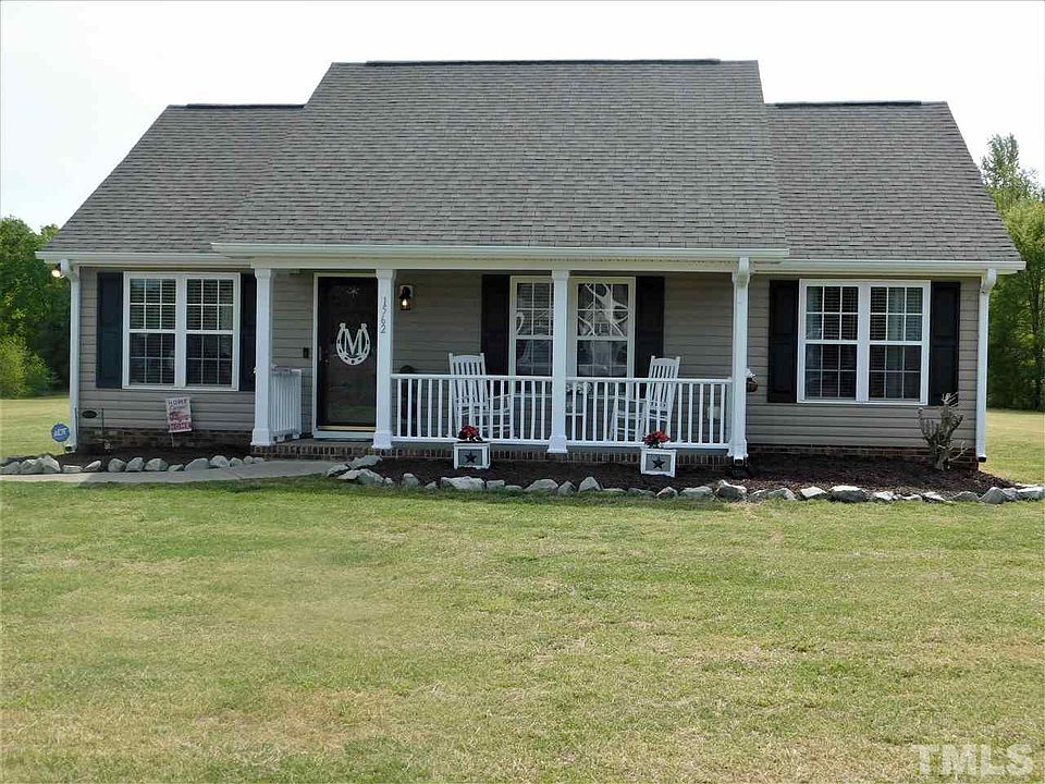 1st image of 1562 Ella Ln
