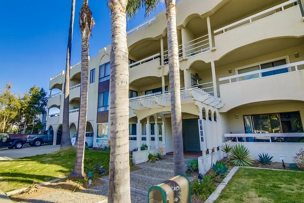 3747 Yosemite Street #10, San Diego CA 92109 - 10 — Photo 1
