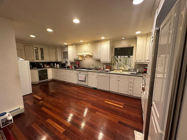 400 Plainfield Rd