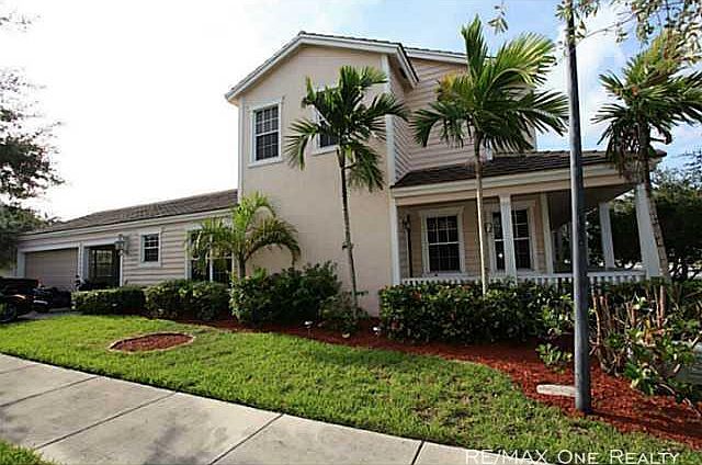1st image of 4748 Lakeside Cir E