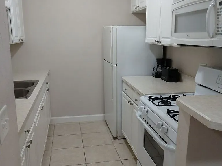 1700 SW 16th Ct #P08 — Photo 1