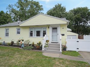 25 Bellinger Dr, Tonawanda, NY 14150