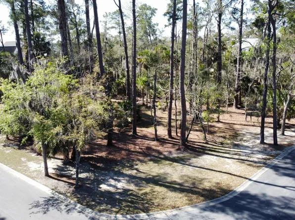 401 Islands Ave, Beaufort, SC 29902