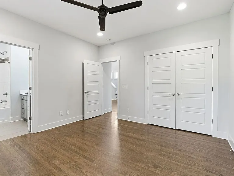 1224 Bessie Ave — Photo 21
