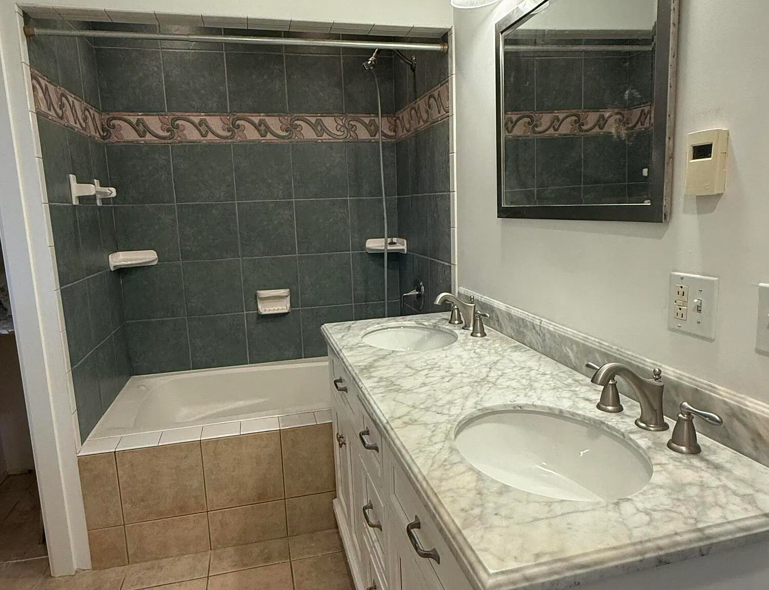 2 bed, 1.0 bath, 826 sqft, $1,700 — Photo 4