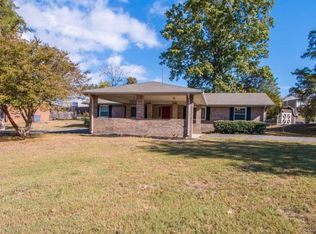 1116 Park Forrest Dr, Fort Oglethorpe, GA 30742