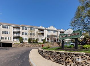 1 Lenox St APT 303, Norwood, MA 02062