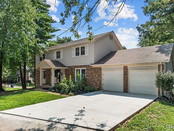 3rd image of 12045 Bridal Shire Ct