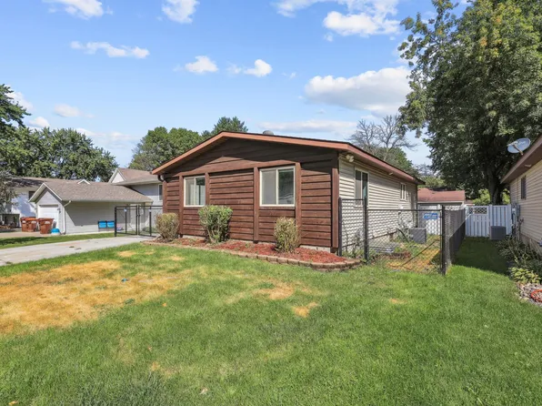1150 4th St W, Hastings, MN 55033