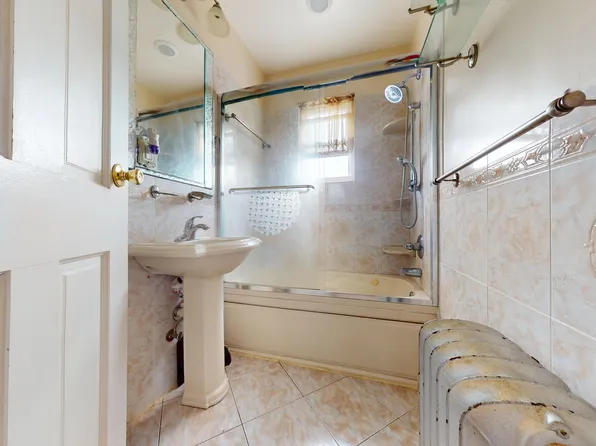 1563 East 46th Street image 12 of 19