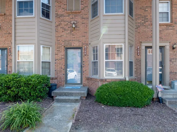 308 Hickory Pl, Nashville, TN 37214
