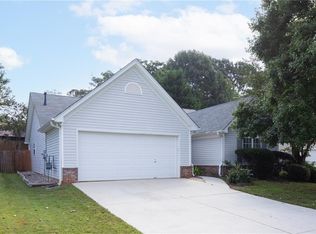 68 Burts Crossing Dr, Dawsonville, GA 30534