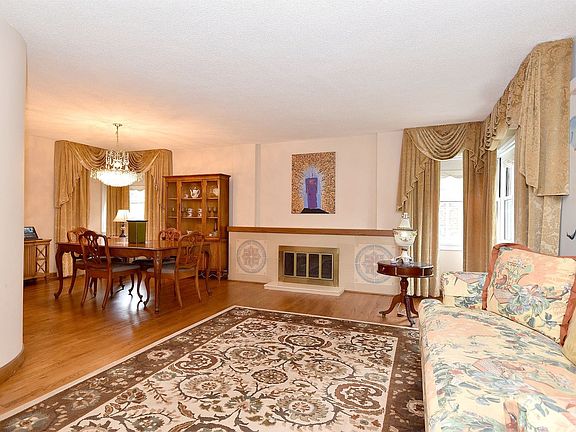 5th image of 5411 N Oriole Ave