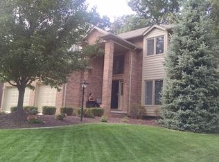 427 Mystic Vly, Rochester Hills, MI 48307