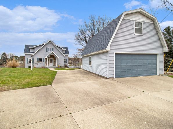 8010 W Lumberjack Dr, Mears, MI 49436