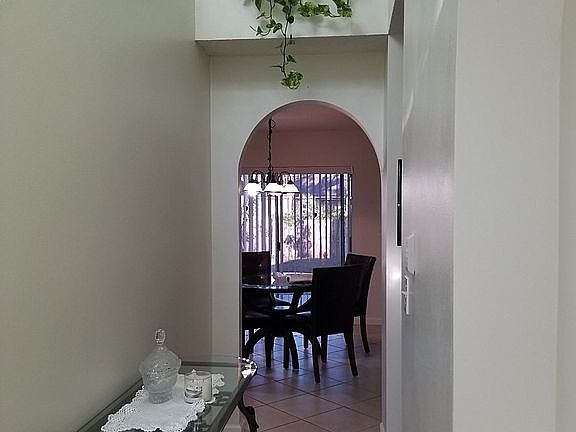 4th image of 4041 SW Kamsler St