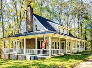 135 Hillandale Rd, Pendleton, SC 29670