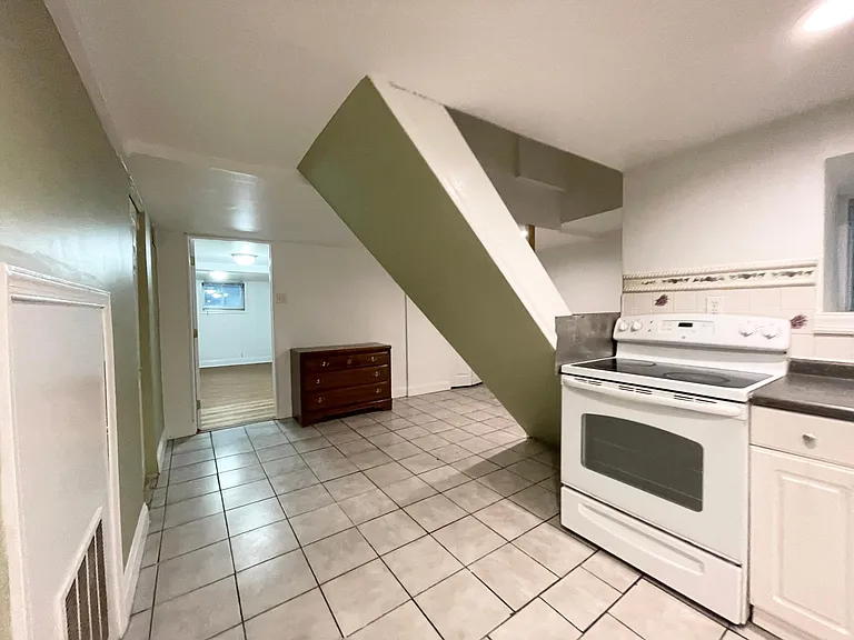 4640 Sansom St #1A — Photo 31