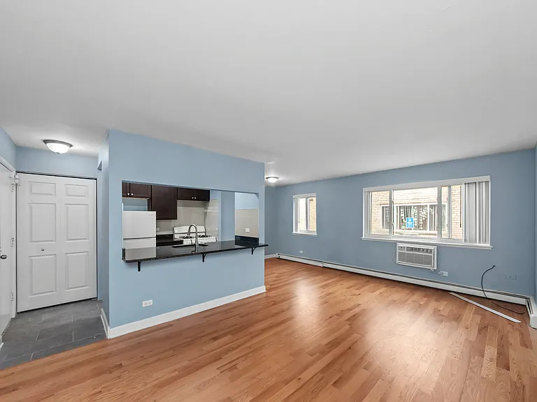 661 W Grace St #O417A — Photo 1