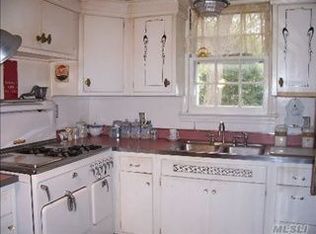 119 Shoreham Rd, Massapequa, NY 11758