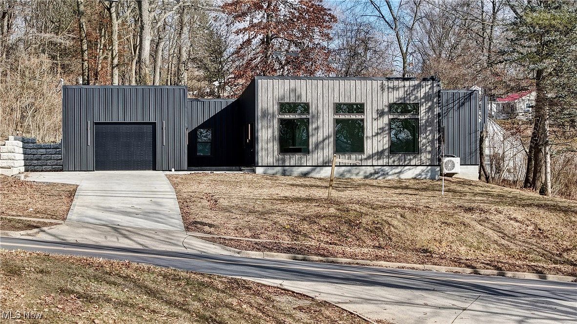 537 Oak Hill Rd, Wooster, OH 44691 | Zillow