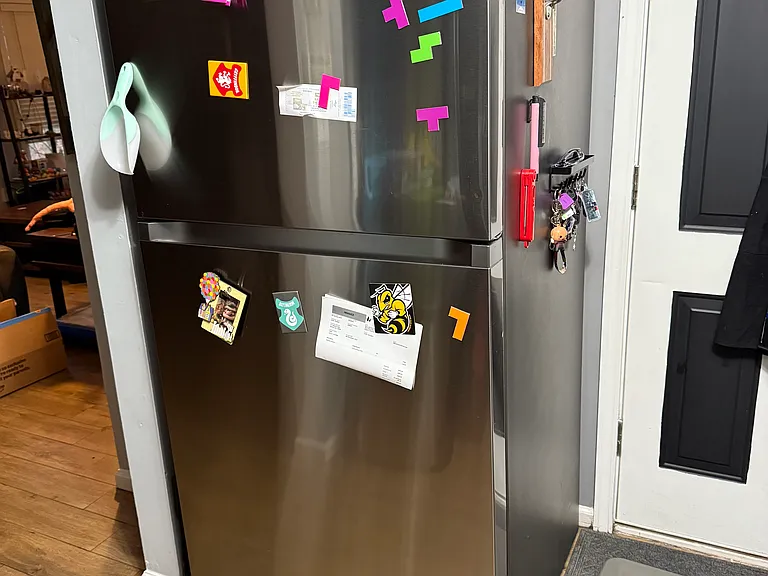 Refrigerator